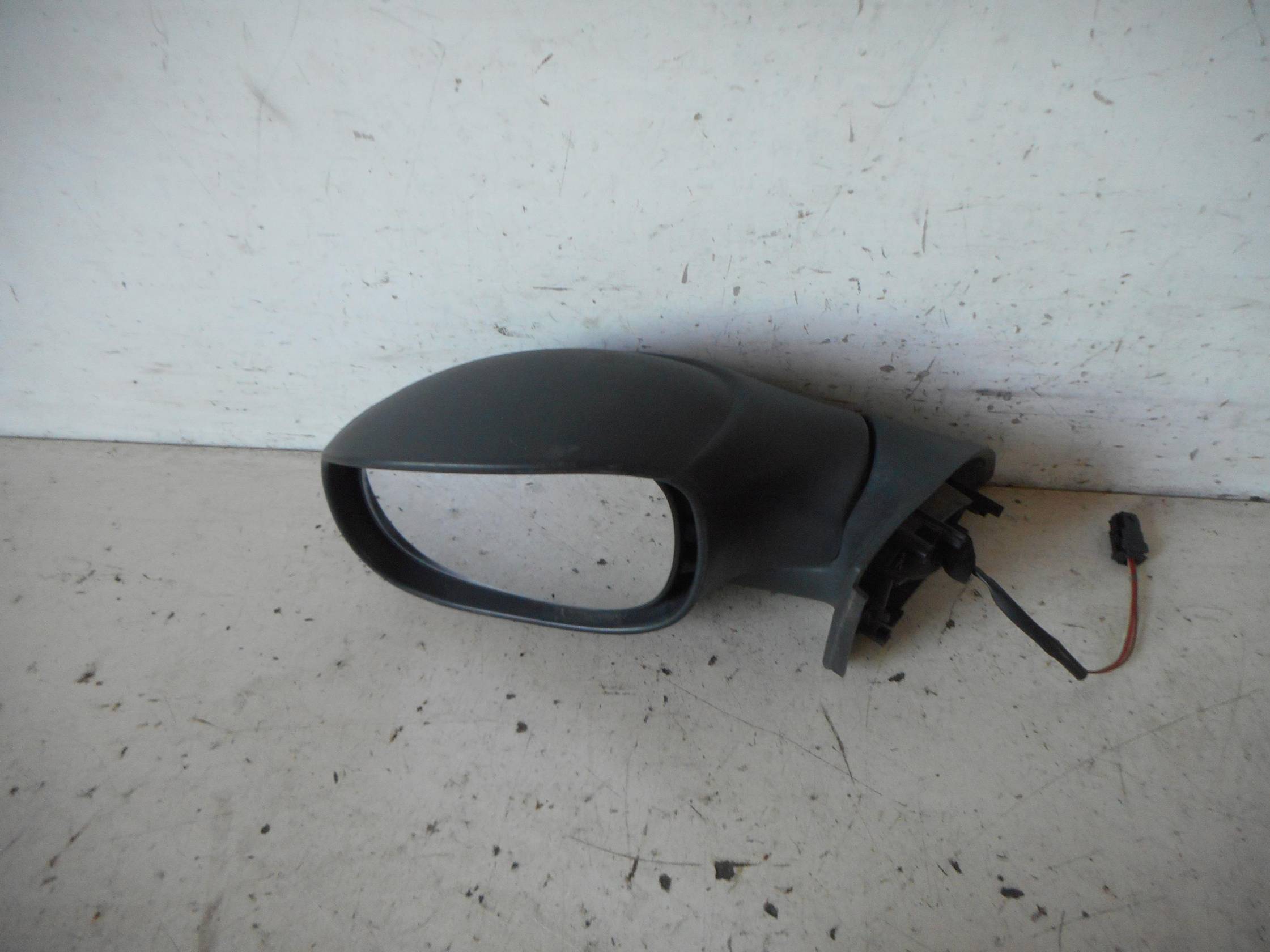 Retrovisore est. regolaz. elettr. sx.